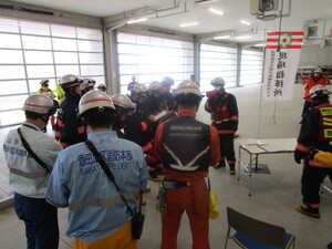 活動方針の打ち合わせ中の様子