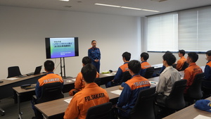 消防署長のあいさつしている写真