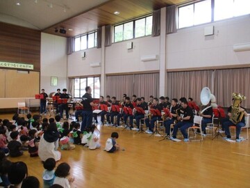 若浜保育園の演奏