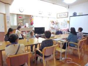 介護者が交流している写真