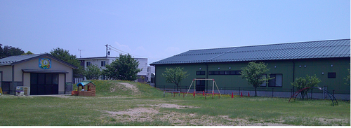 園庭でのびのび遊べるよ