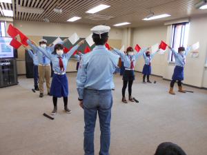 手旗披露の画像