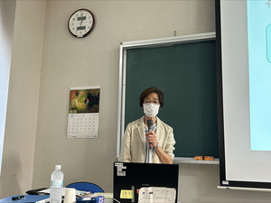 講師の齋藤由美子さんの写真