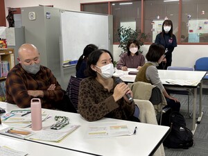 ワーク発表する参加者の写真