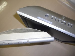 液晶テレビを頭頂部から見た画像