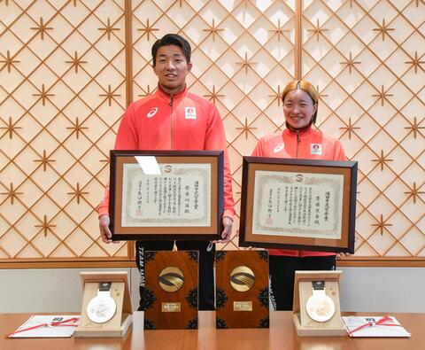 酒田市民栄誉賞贈呈式