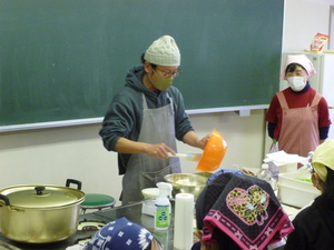 内郷地区食生活改善推進員に誘われて、デザート部門の講師として親子向けの料理教室に参加。