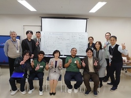 1回目カフェミーティングの集合写真