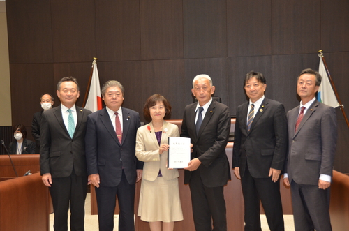 令和5年9月定例会の政策提言書の提出