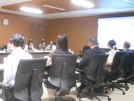 会議風景（全景）