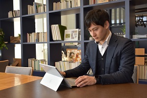勤務中の様子
